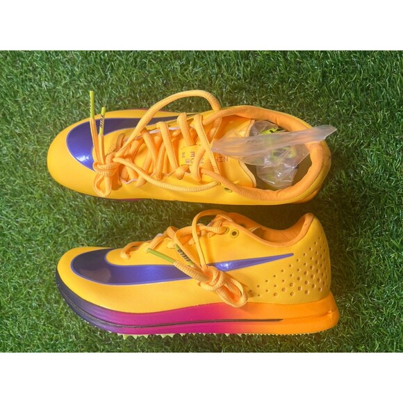 Athletic_Shoes